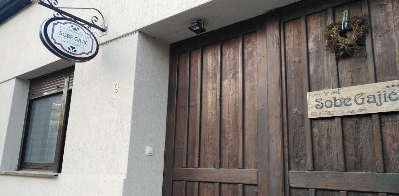 Sobe Gajic Sremski Karlovci Exterior photo